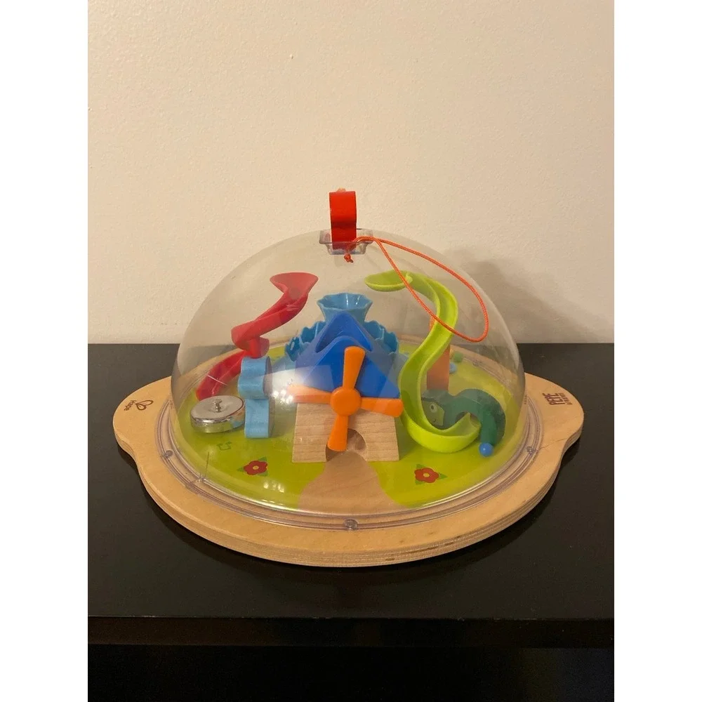 Hape Pepe and Friends Sunny‎ Valley Adventure Dome Toy